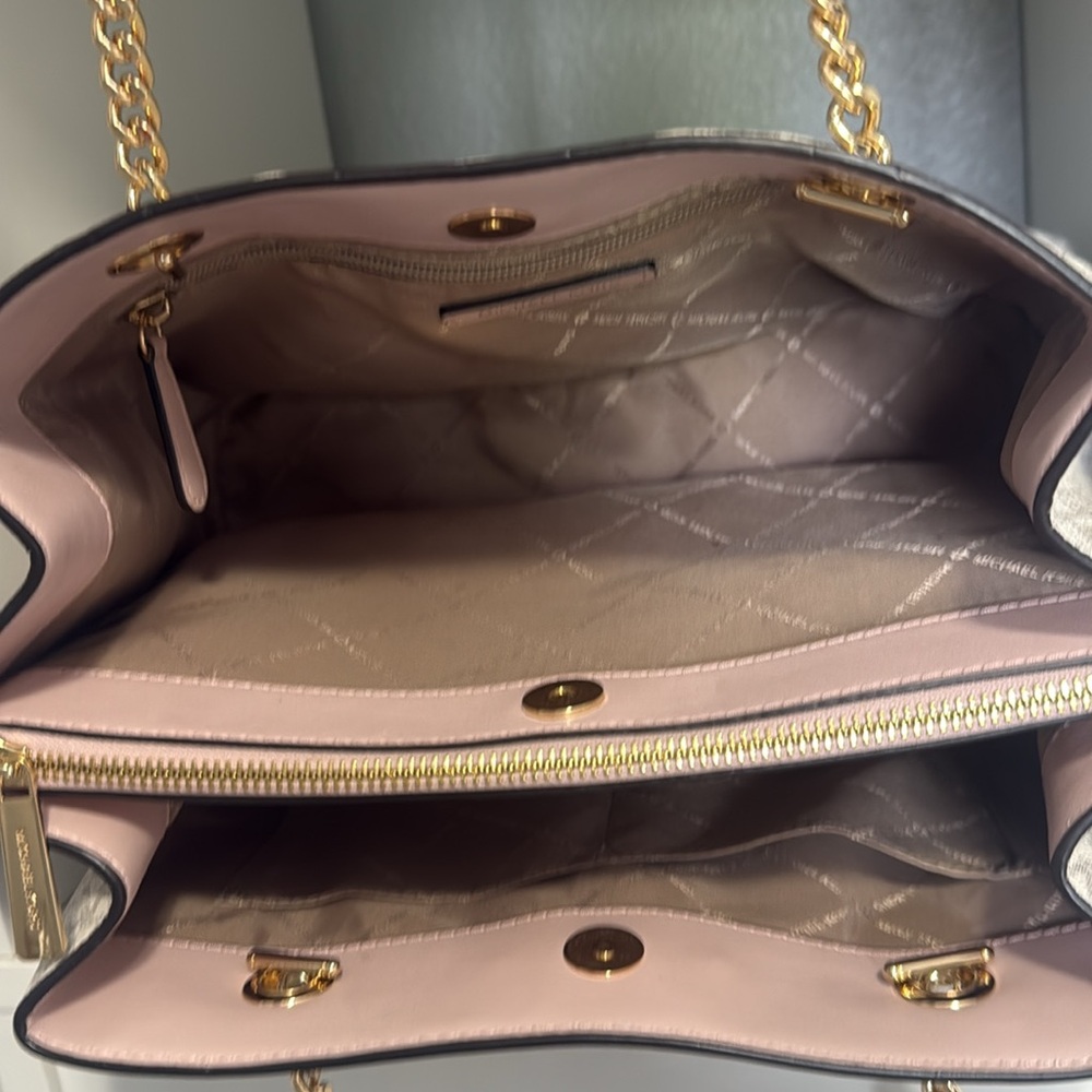 Michael Kors Teagan Large Logo Cream and Powder Blush Long Drop Satchel - Picture 7 of 16